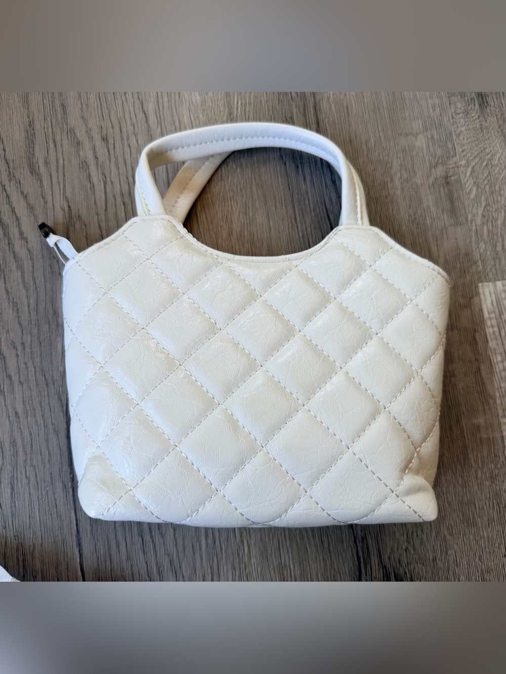 NEW SEALED Source Unknown YSL White PU Leather Niki Medium Tufo Classic Handbag - Picture 6 of 15